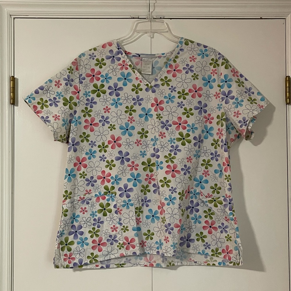 Flower Scrub Top